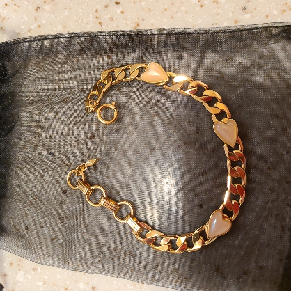 Fossil Drew Galentines Gold-Tone brass Heart Bracelet.
